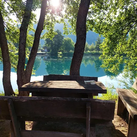 Vakantiehuis Wooden House ,,peruna,, Bihać