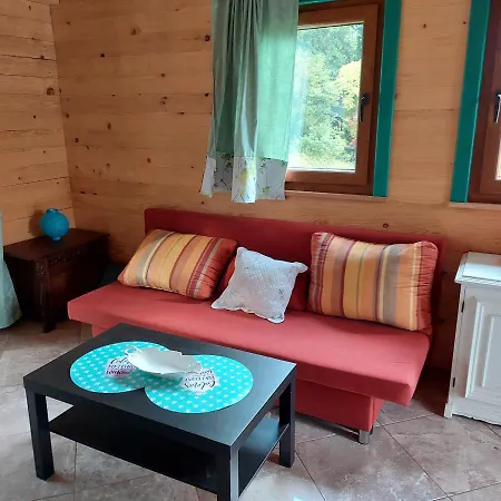 Wooden House ,,peruna,, Бихач