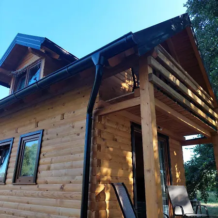 Wooden House ,,peruna,, * Bihac