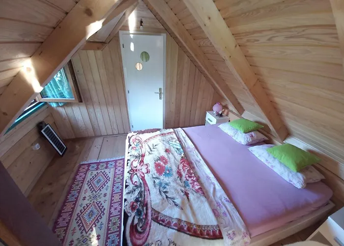 Wooden House ,,peruna,, 度假居 Bihać