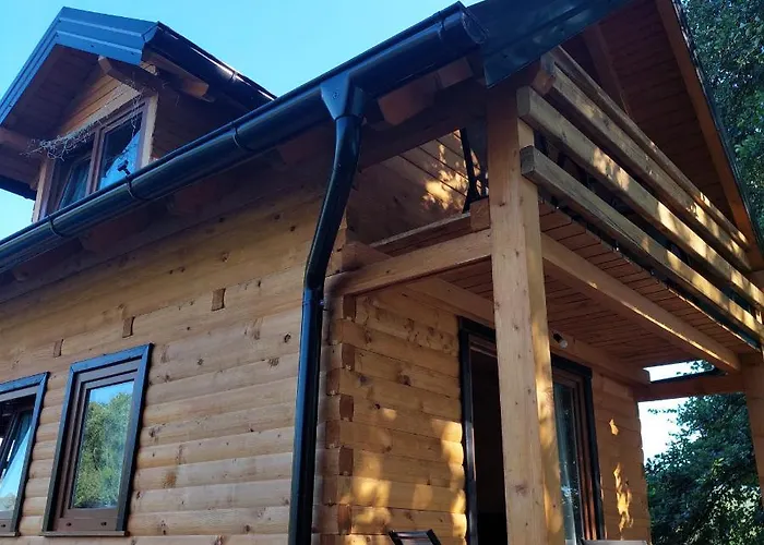 Wooden House ,,peruna,, * Bihać